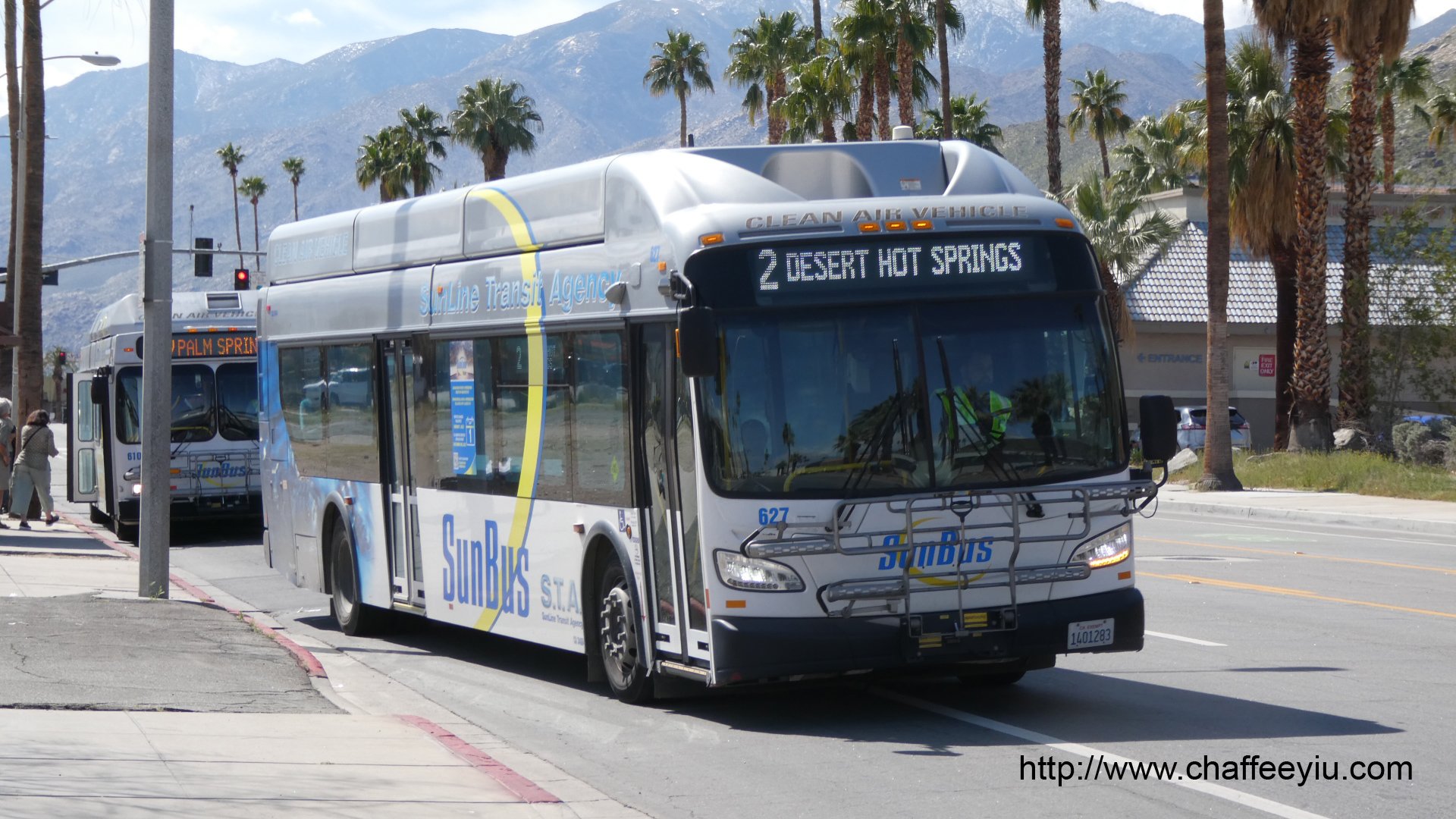 sunbus627.jpg